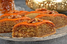 Мини-пахлава с грецким орехом, цена за 1 шт