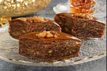 Пахлава Бакинская шоколадная с грецким орехом и мёдом