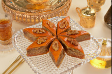 Пахлава Бакинская с грецким орехом и мёдом